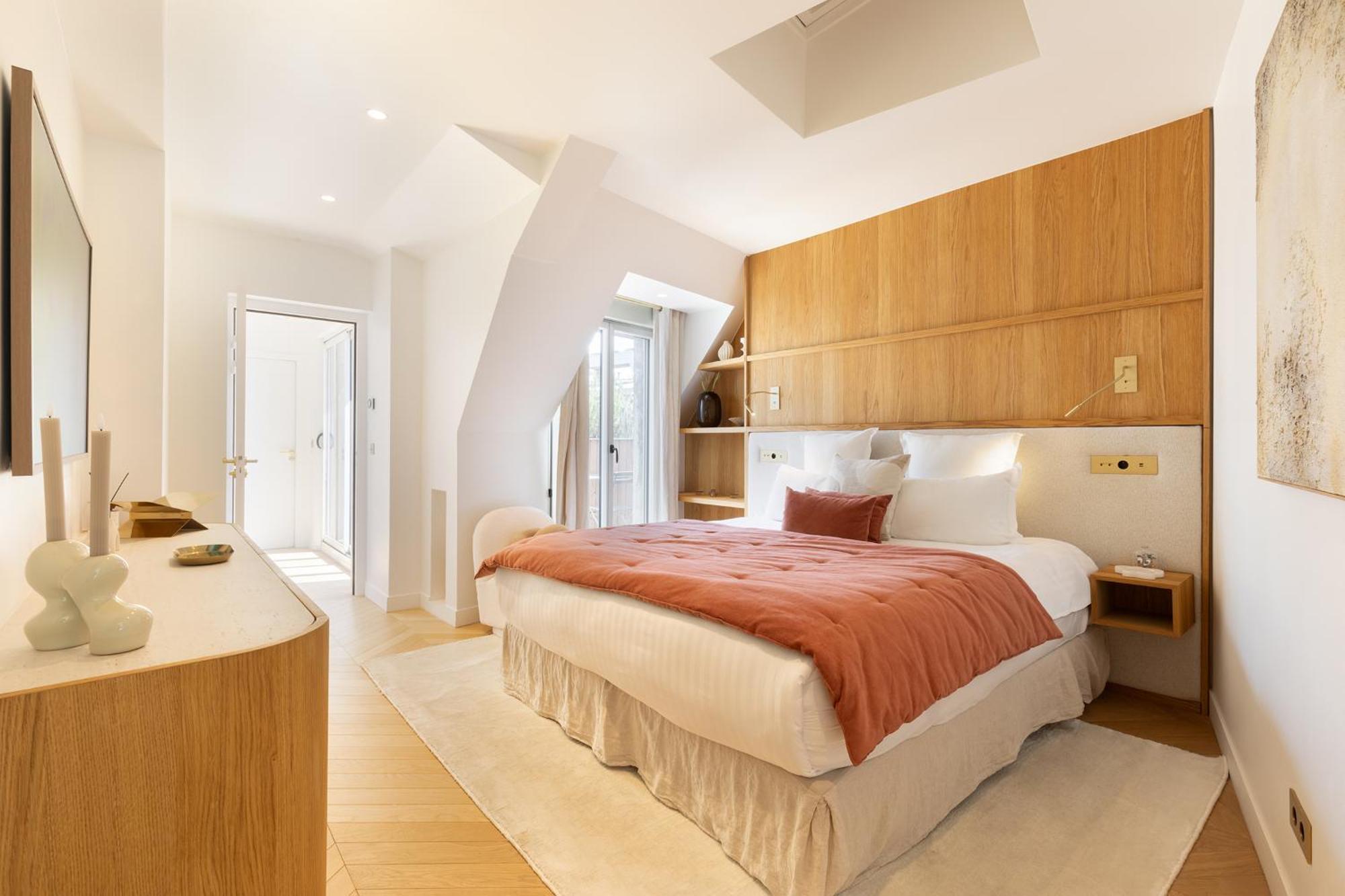Appartement Maison Galante's With Services In La Madeleine - Opera Parijs