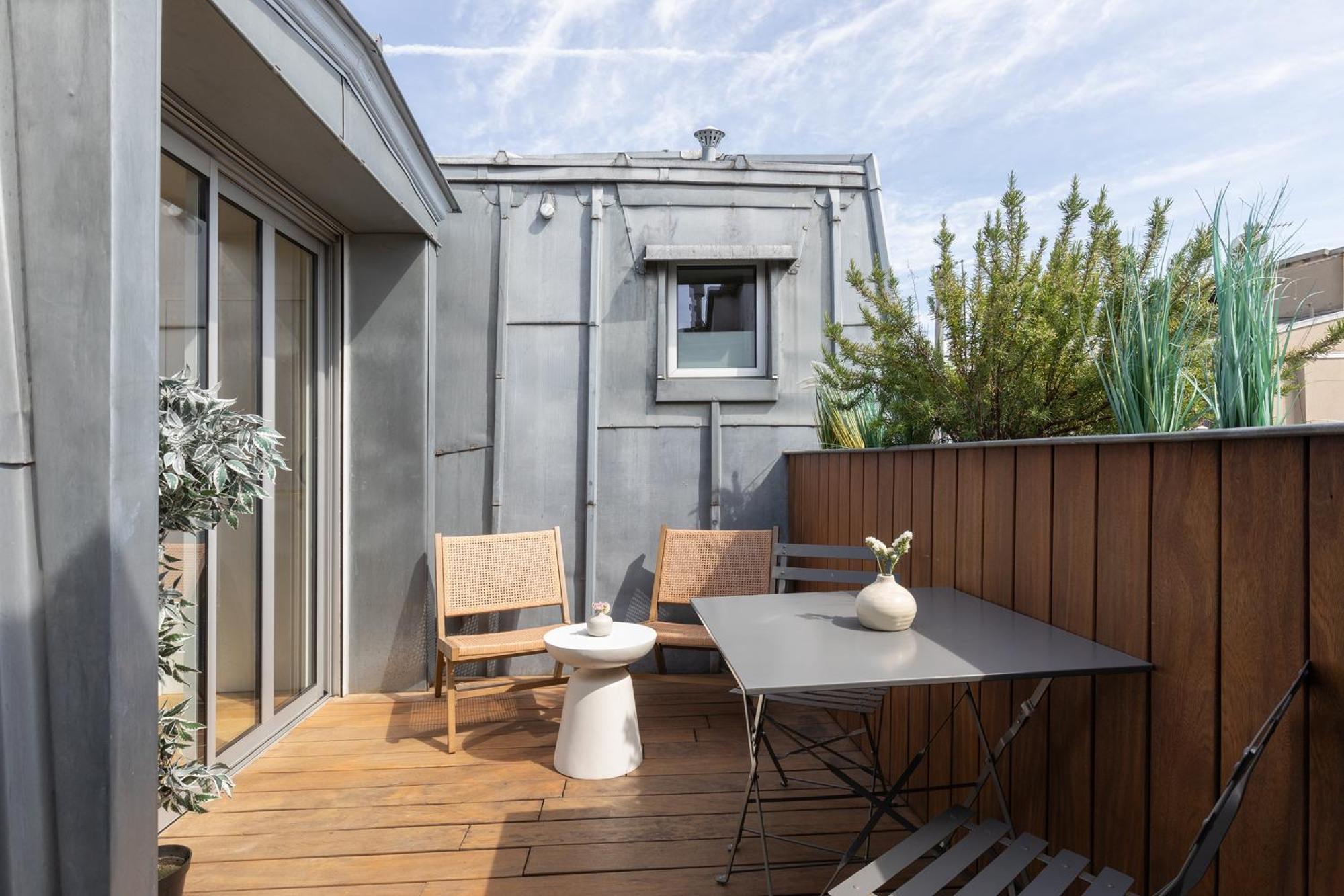 Appartement Maison Galante's With Services In La Madeleine - Opera Parijs