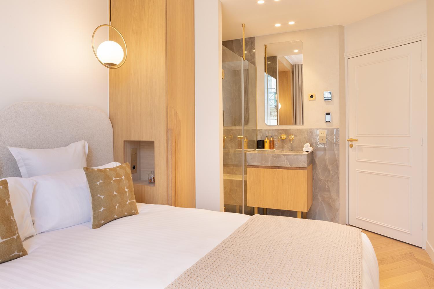 Maison Galante's With Services In La Madeleine - Opera Appartement *